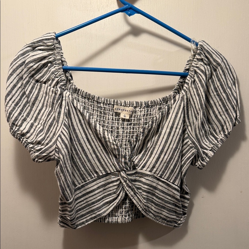 Women’s Aeropostale Cropped Tee